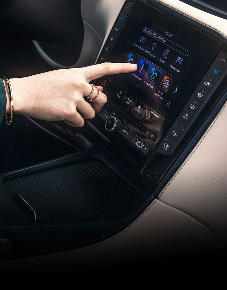 2022 INFINITI QX50 SUV dual touchscreens.
